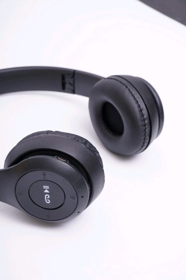 head phone black