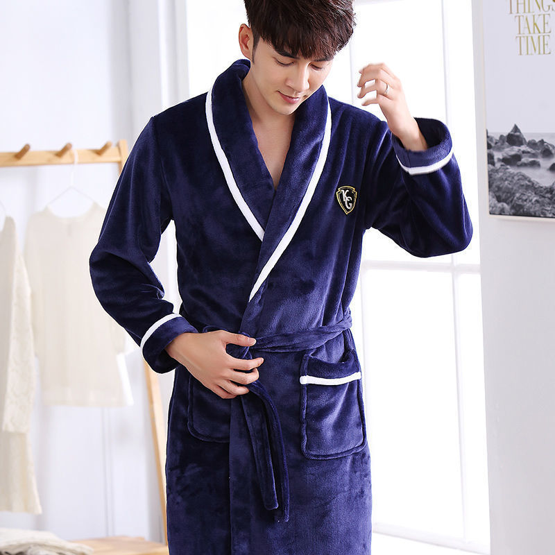 Flannel Thickened Long Section Bathrobe Men Flannel Thickened Long Section Bathrobe Men