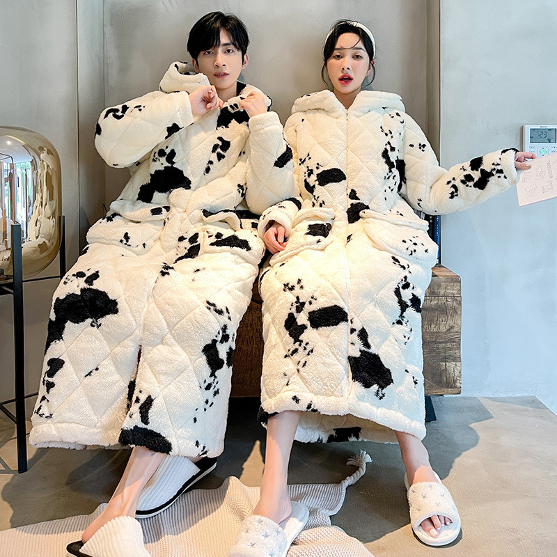 Winter Men's Quilted Cow Pajamas Thick Coral Fleece Bathrobe Homewear Nightgown Winter Men's Quilted Cow Pajamas Thick Coral Fleece Bathrobe Homewear Nightgown