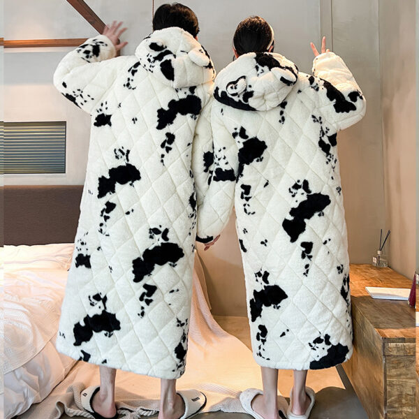 Winter Men's Quilted Cow Pajamas Thick Coral Fleece Bathrobe Homewear NightgownWinter Men's Quilted Cow Pajamas Thick Coral Fleece Bathrobe Homewear Nightgown