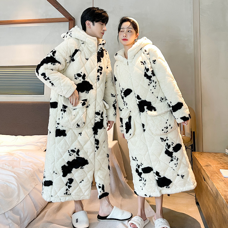 Winter Men's Quilted Cow Pajamas Thick Coral Fleece Bathrobe Homewear Nightgown Winter Men's Quilted Cow Pajamas Thick Coral Fleece Bathrobe Homewear Nightgown